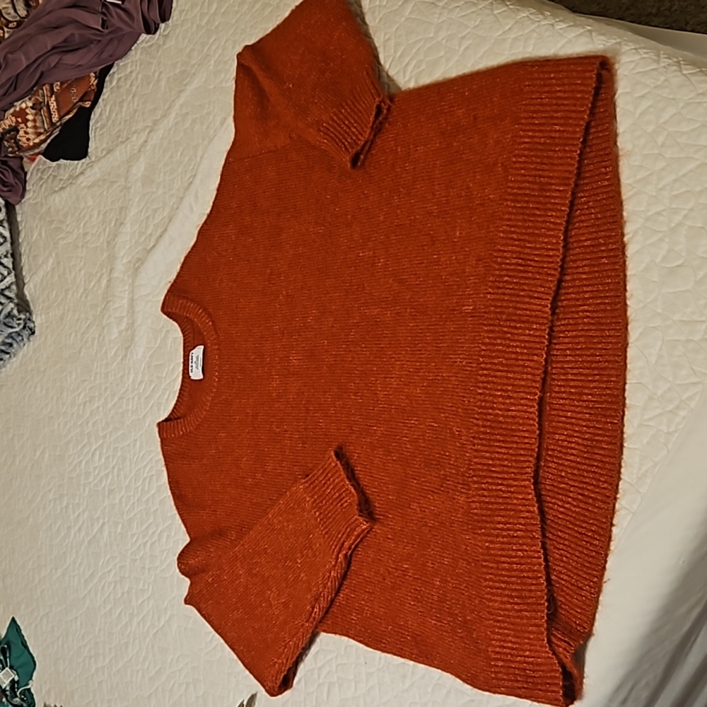 Sweater - Picture 3 of 4